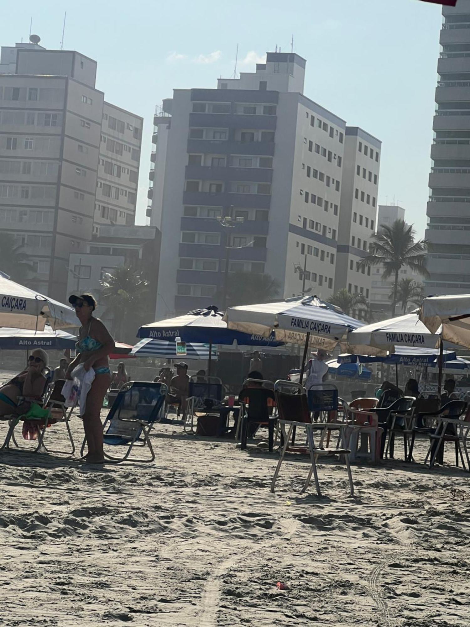 Guilhermina Pe Na Areia Vista Mar Praia Grande  Bagian luar foto